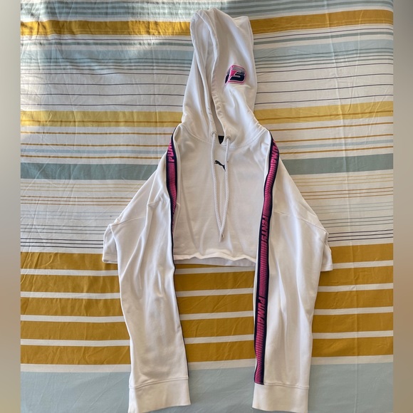 PUMA RIHANNA FENTY Women’s Cropped Hoodie Sweatshirt, Size: 0 /S - Picture 3 of 8